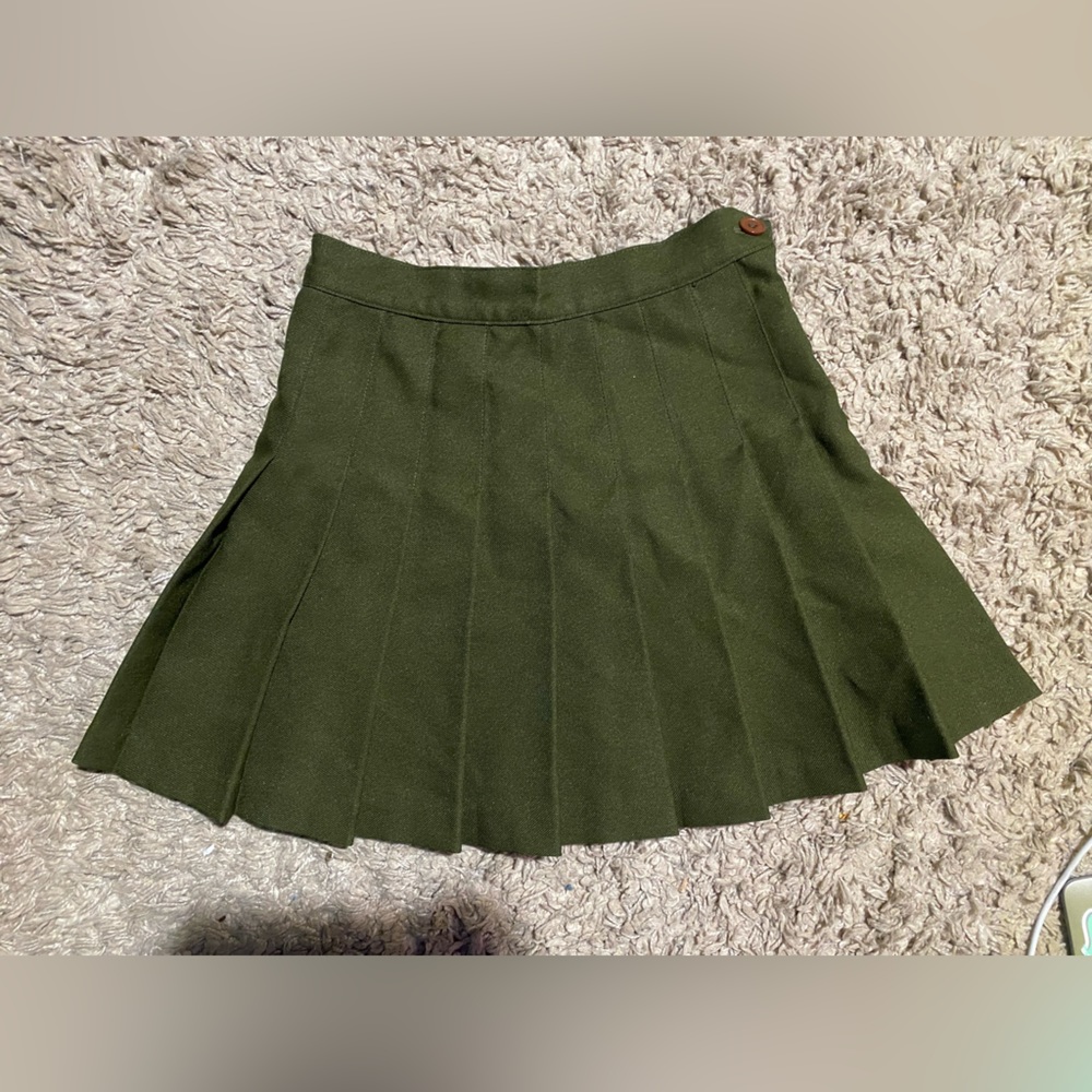 Green army pleaded skirt